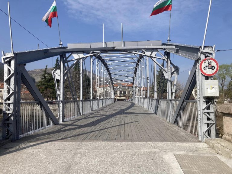 Прелагат работа за хора от Кричим в Пловдив